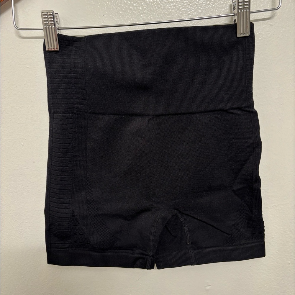 Women's Black Seamless Bike Shorts